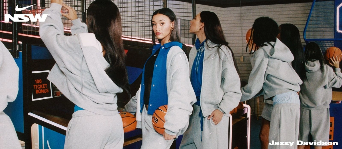 Nike Fleece Studio
