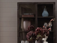 Bookcases & Shelves