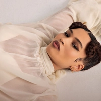 Blouses & shirts