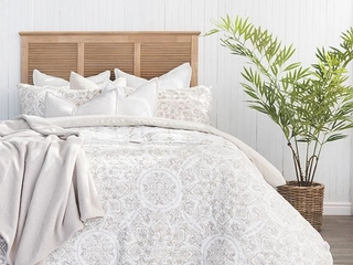 Volpes Quilts & Comforters