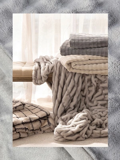 Volpes Blankets & Throws 