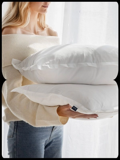 Volpes Pillows