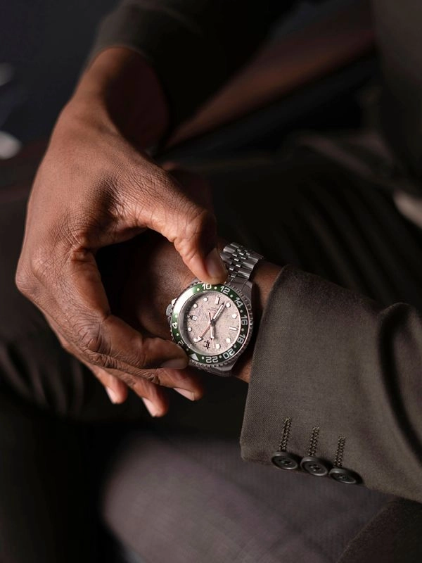 Sterns Christmas Tempo Legacy watch