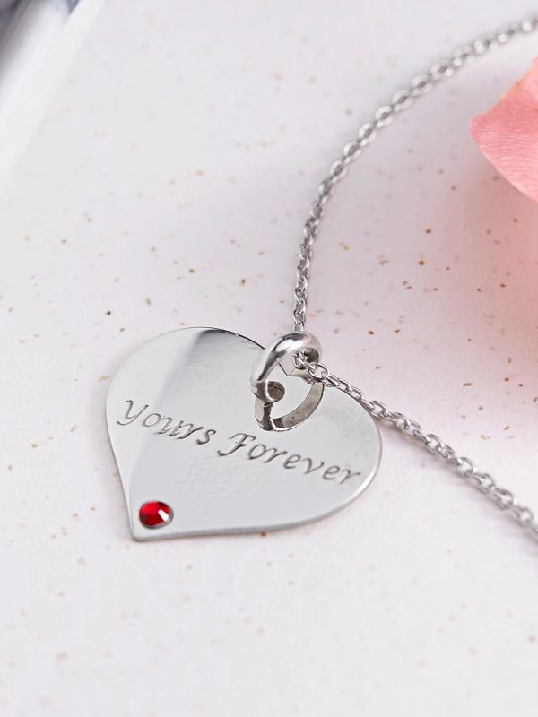 Sterns personalised pendants