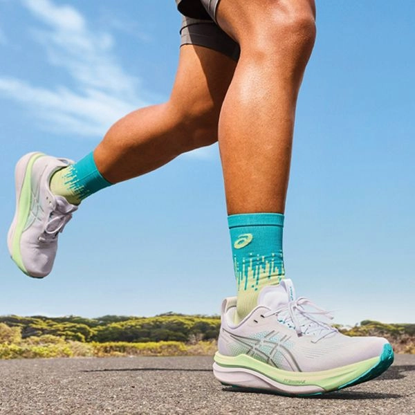 ASICS Gel-Kayano 33
