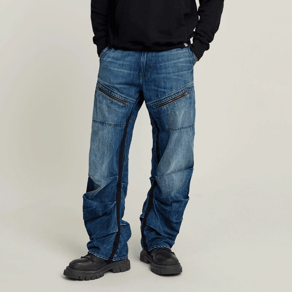 Loose fit jeans