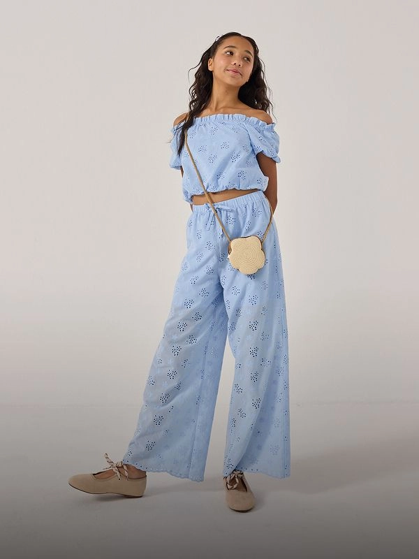 Girls new in