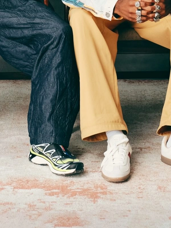 Sneakers