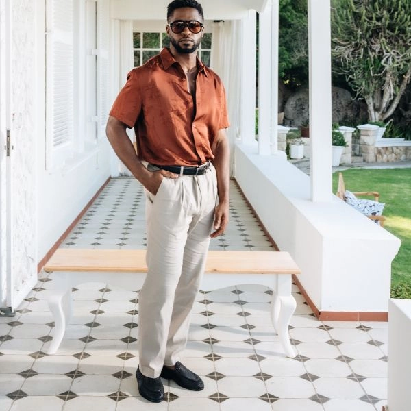 Ease Back - In Style