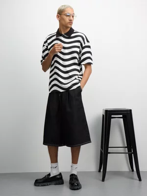 The FIX Men's Black Wavy Stripe Boxy Golfer Top