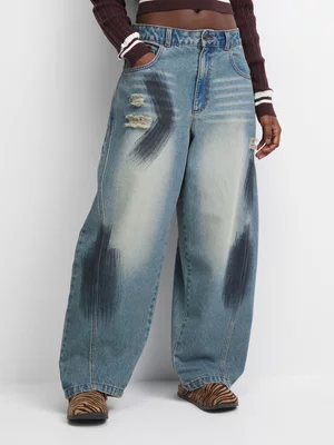 The FIX Women's Light Wash Barrel Leg Jeans