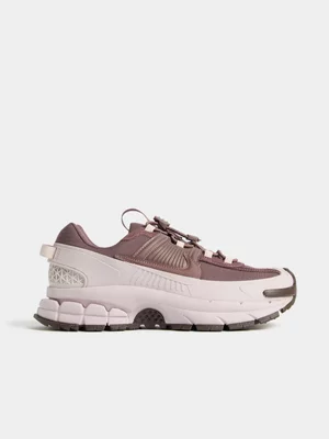Nike Women's Vomero Roam Brown Sneaker