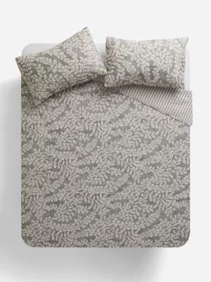 Jet Home 3 Piece Leaf Maze Quilt 
