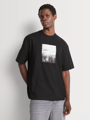 Markham Men's Relaxed Fit Black Graphic T-Shirt