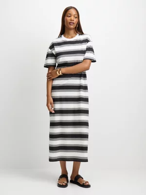 Exact Women's Black & White Striped Maxi T-Shirt Dress 