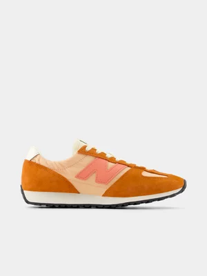 New Balance Women's 471 Dried Apricot Sneaker