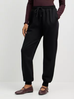 Jet Women’s Black Basic Elasticated Jogger