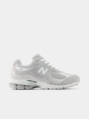 New Balance Women's 2002R Rain Cloud Sneaker