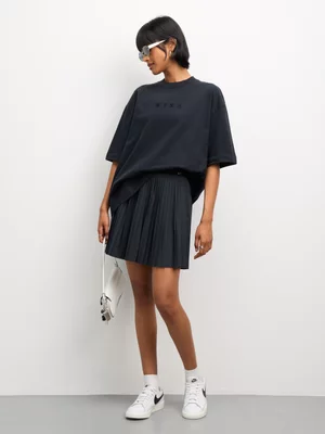 Nike Women's NSW Pleated  Black Skirt