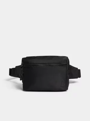 APX Simple Black Chest Bag 