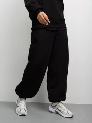 Redbat Classics Women's Black Oversized Jogger