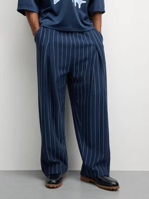 The FIX Men's Navy Fleece Pinstripe Barrel Jogger