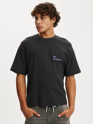 Men's Cotton On Black Cropped Fit Graphic T-shirt
