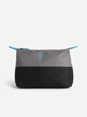 Colours Limited - Mens Range - Toiletry Bag 3