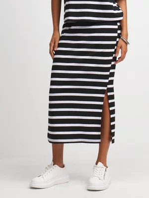 Exact Women's Black & White Striped Textured Skirt