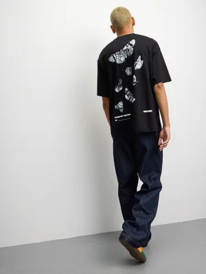 Anatomy Men'a Curved Cutline Butterfly Black T-shirt