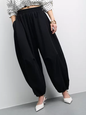 The FIX Women's Black Fleece Balloon Jogger