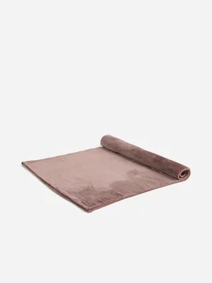 Jet Home Super Soft Cozy Throw