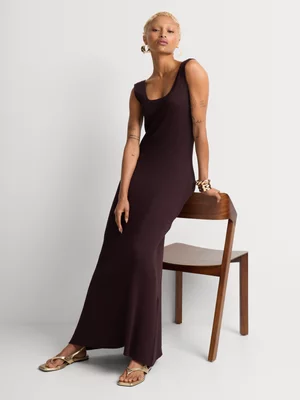 Scoop Neck Maxi Column Dress