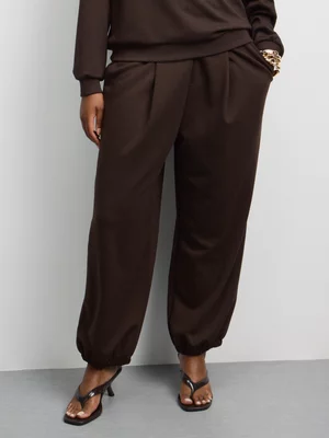 The FIX Women's Brown  Jogger With Deep Pleats