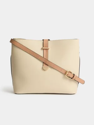 Jet Women’s Ecru Bucket Bag With Strap Detail