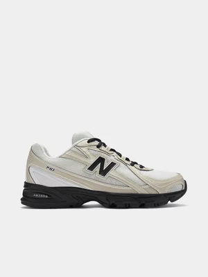 New Balance Women's 740 Cream/Black Sneaker