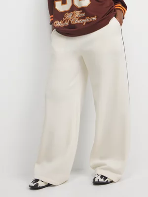The FIX Women's Milk Fleece Wide Leg Pants