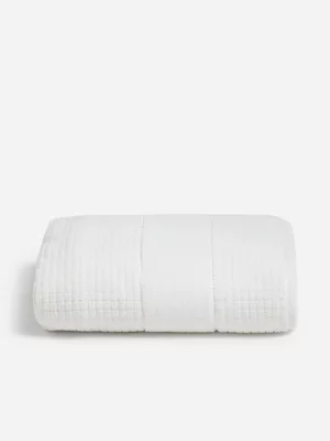 Jet Home White Jacquared Bath Sheet