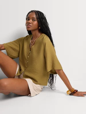 Collarless V-Neck Short Sleeve Shirt