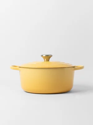 Le Creuset Signature Round Cocotte 26cm Chamomile