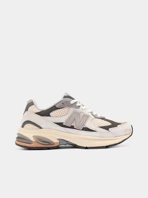 New Balance Men's 2010 v1 Beige/Cream Sneaker