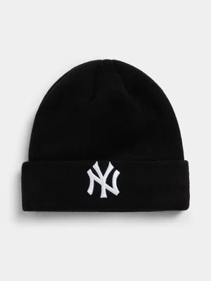 New Era Yankees Essential Black Cuff Beanie