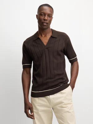 Jet Men's Chocolate Knitted Tipped Johnny Collar Golfer