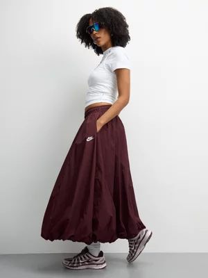 Nike Women's NSW Windrunner Burgundy Skirt