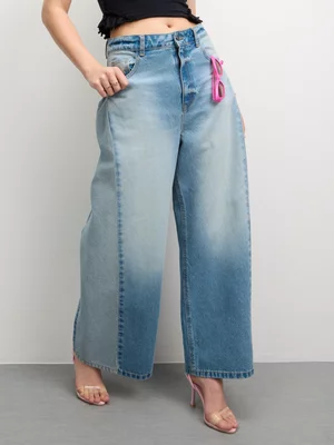 The FIX Women's Mid Wash Wideleg Vent Side Panel Jeans With Blasting