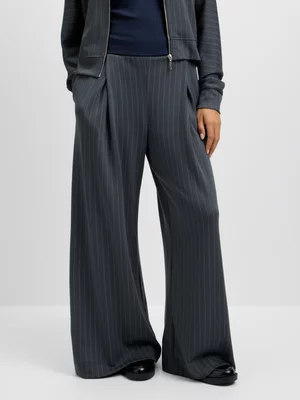Jet Women’s Pinstripe Side Pleat Wide Leg Jogger
