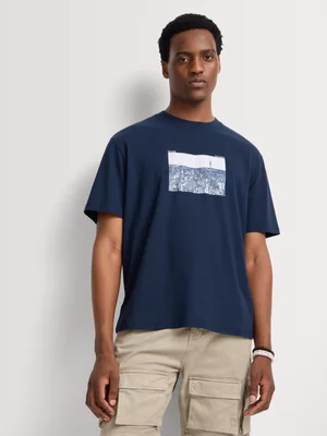 Relay Jeans Men’s Relaxed Fit Navy Graphic T-Shirt
