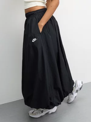 Nike Women's NSW Windrunner Black Skirt