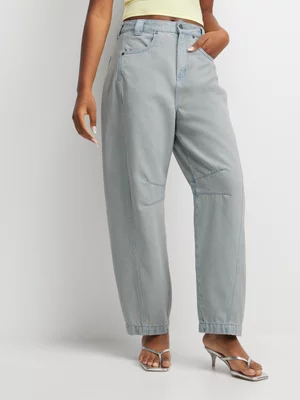 The FIX Women's Ice Wash Barrel Jeans