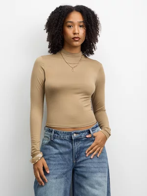 The FIX Women's Taupe DTY Turtleneck Top